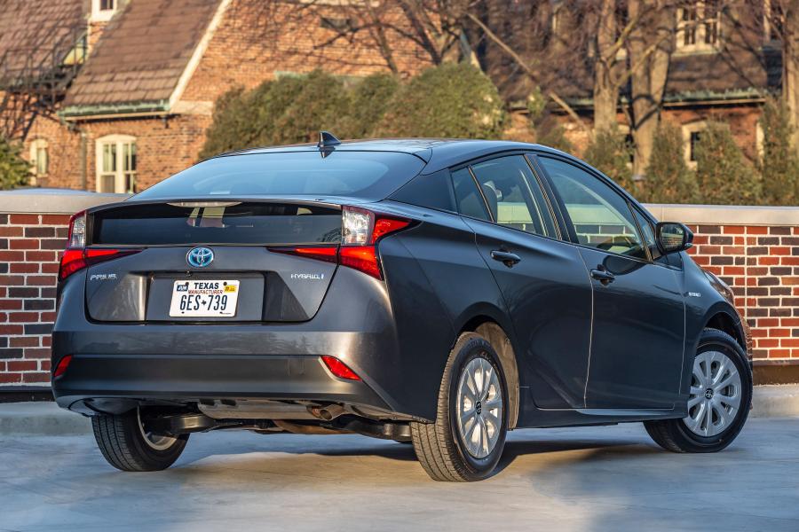  Toyota Prius L Eco 2019 года  (NA) (фото 2 из 6)